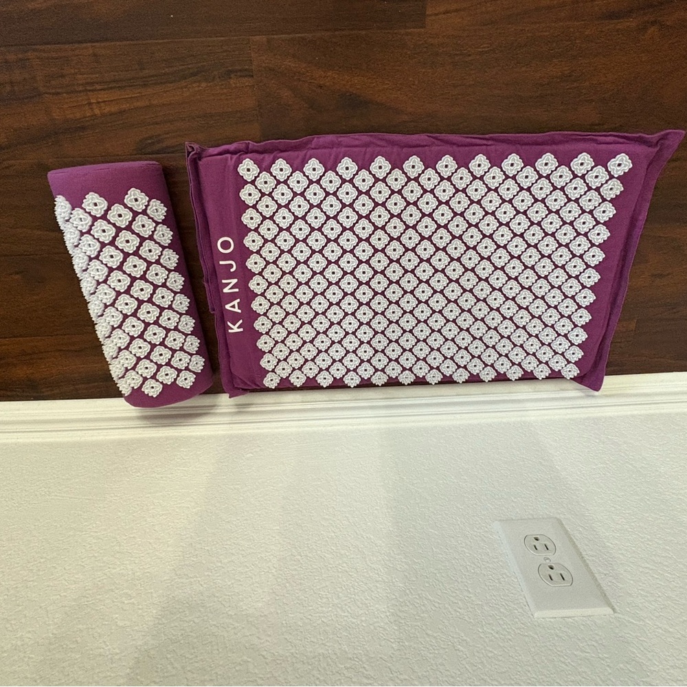 KANJO MEMORY FOAM ACUPRESSURE MAT PILLOW SET Back/Neck Relief, IN BAG - Picture 5 of 13